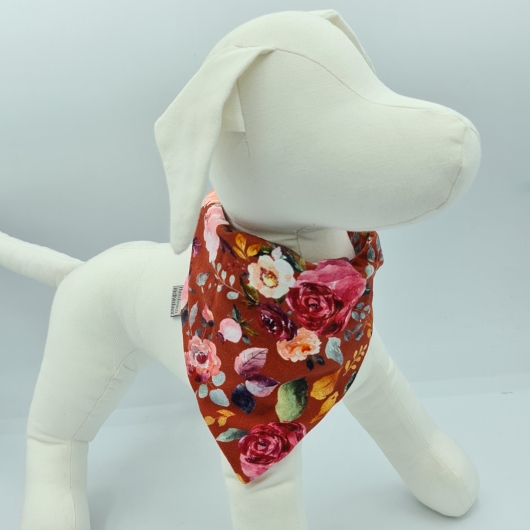 Halstuch für den Hund in rostrot mit Rosen